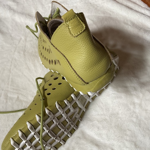 Litfoot Women's Perforated Leather Shoes - 38 - Picture 8 of 8